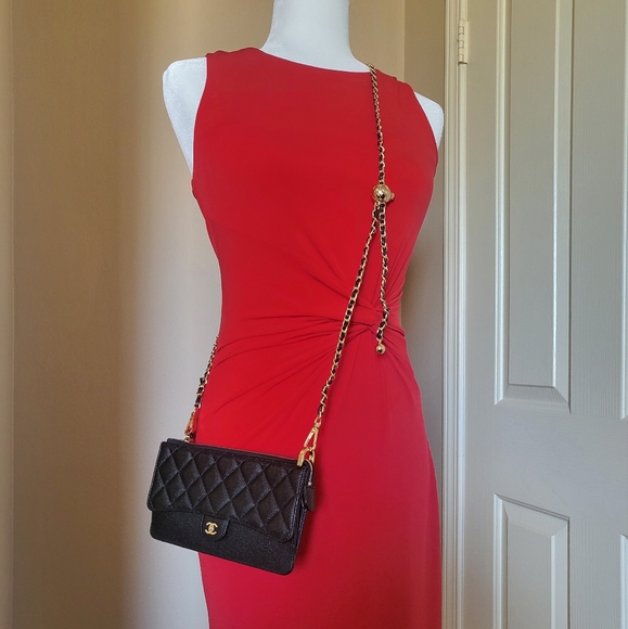 Authentic Chanel classic clutch with chain handle/wrislet - Picture 3 of 16